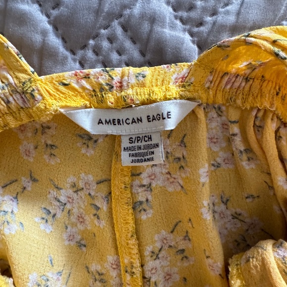 American Eagle Floral Romper - Picture 5 of 5